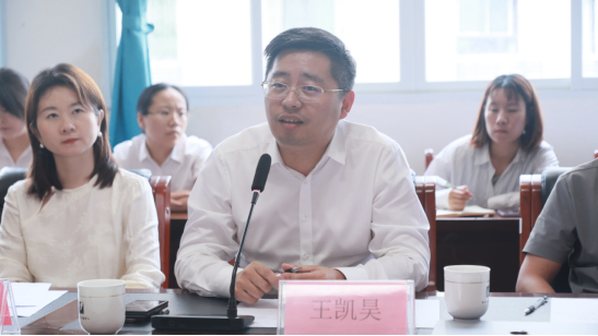 北京大學(xué)-TBI人工智能教育研究聯(lián)合實驗室赴遂寧第四中學(xué)校調(diào)研 賦能人工智能教育新發(fā)展(2)124.png